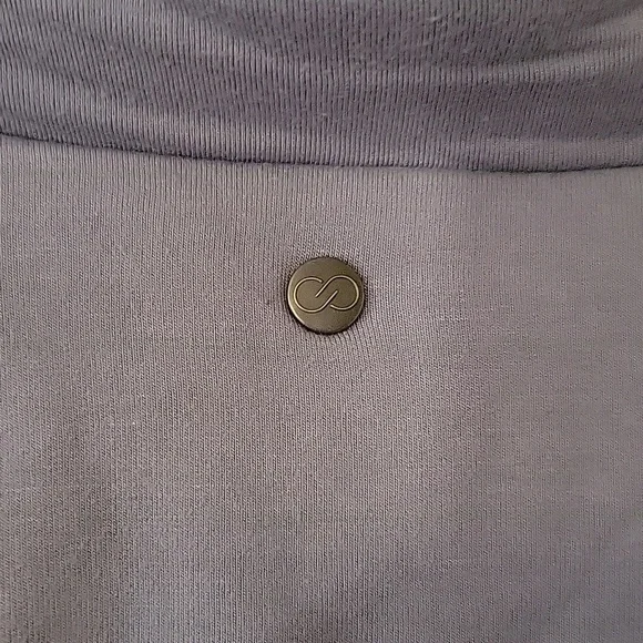 EUC Calia by Carrie Underwood Grey  Quilted Crop Jacket Size S - Picture 4 of 4